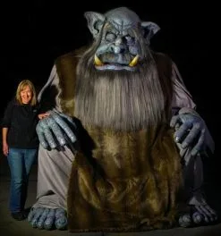 Distortions "Colossus" Giant Professional Halloween Animatronic
